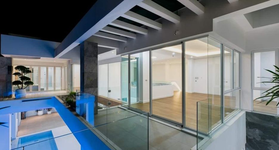 Casa en venta de 8 habitaciones en Hang Dong, Chiang Mai