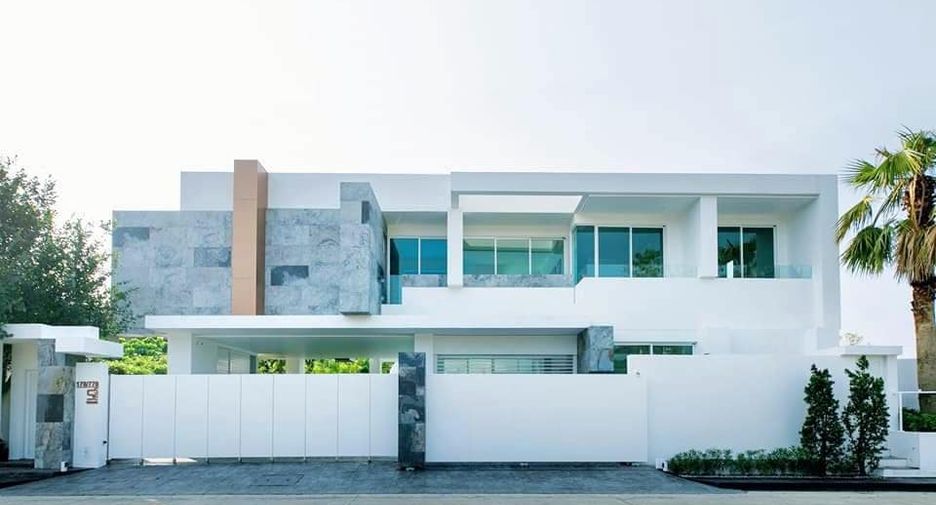 Casa en venta de 8 habitaciones en Hang Dong, Chiang Mai