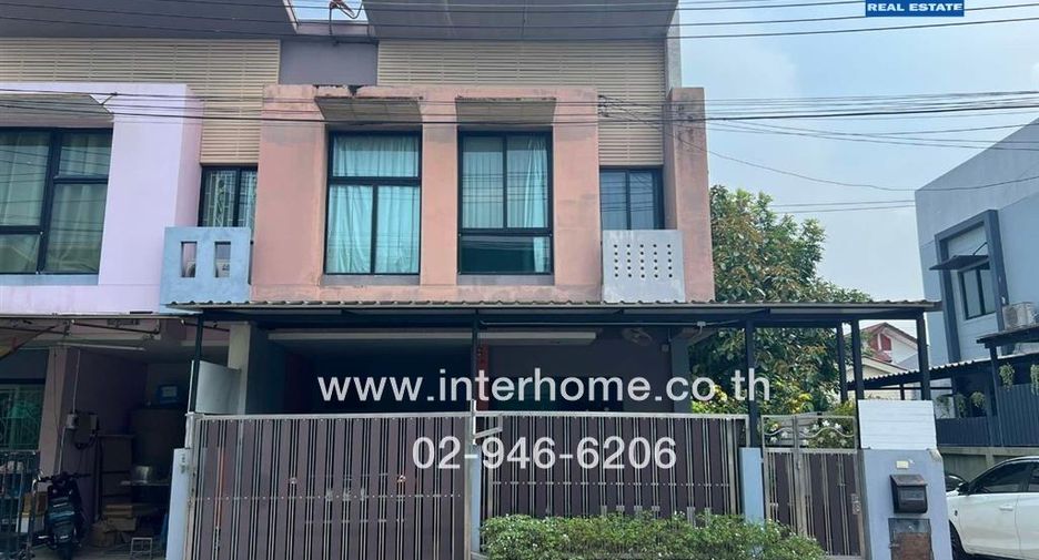 For sale 3 Beds townhouse in Lam Luk Ka, Pathum Thani