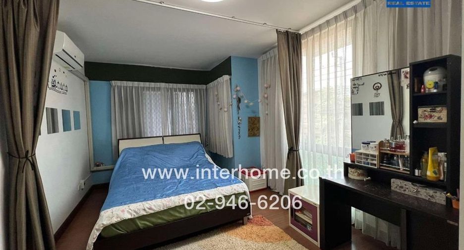 For sale 3 Beds townhouse in Lam Luk Ka, Pathum Thani
