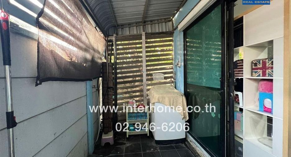 For sale 3 Beds townhouse in Lam Luk Ka, Pathum Thani