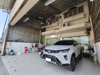 For sale retail Space in Krathum Baen, Samut Sakhon
