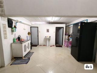 For sale retail Space in Krathum Baen, Samut Sakhon