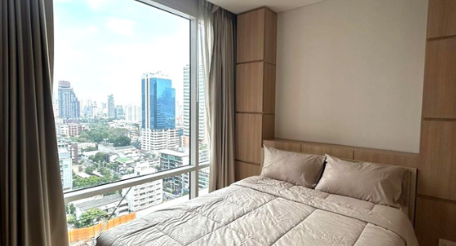 For sale 2 bedrooms condo in Khlong Toei, Bangkok
