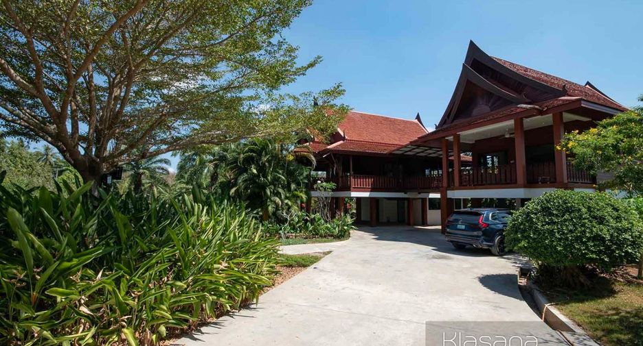 For sale 3 bedrooms villa in Mueang Krabi, Krabi