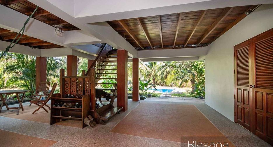 For sale 3 bedrooms villa in Mueang Krabi, Krabi