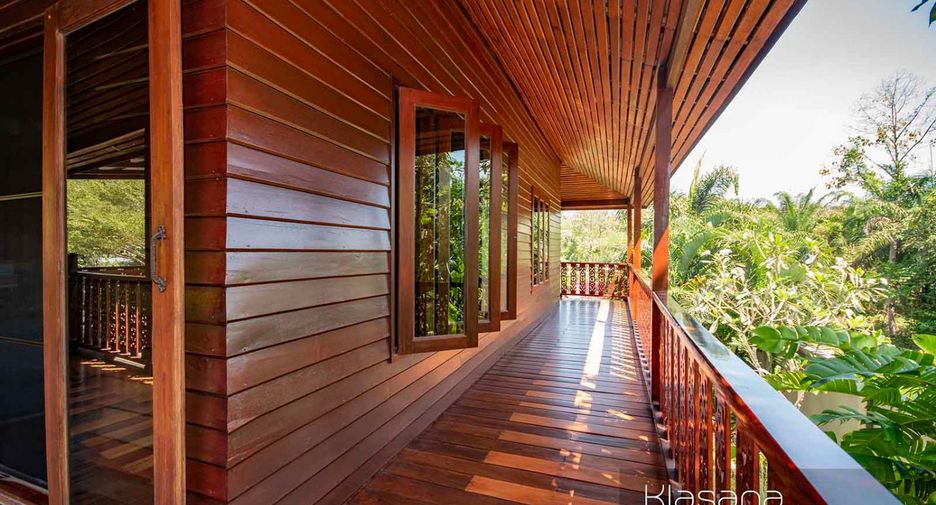 For sale 3 bedrooms villa in Mueang Krabi, Krabi