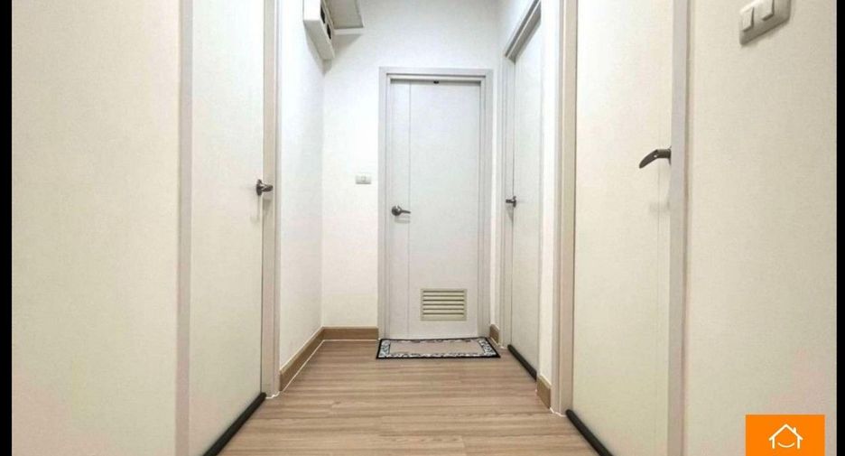 Casa adosada en venta de 3 habitaciones en Sai Mai, Bangkok