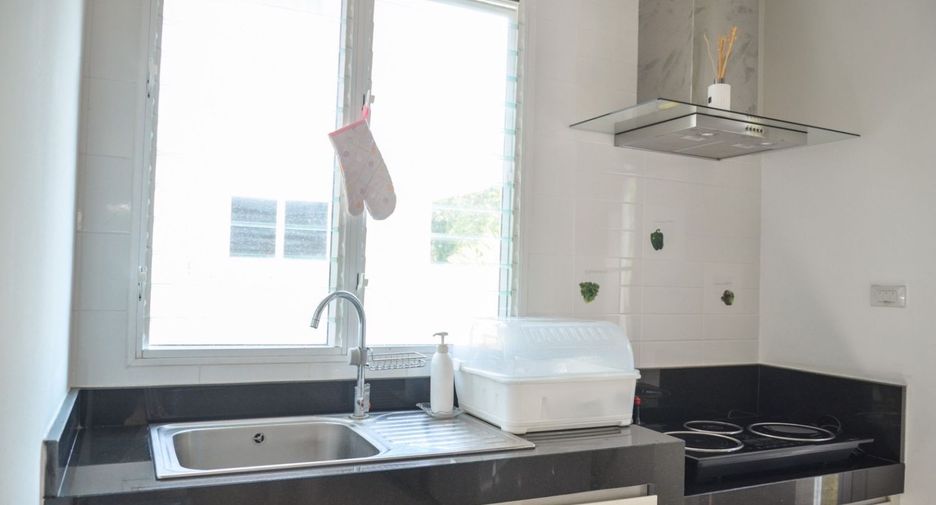 For sale 4 bedrooms house in Mueang Chiang Mai, Chiang Mai