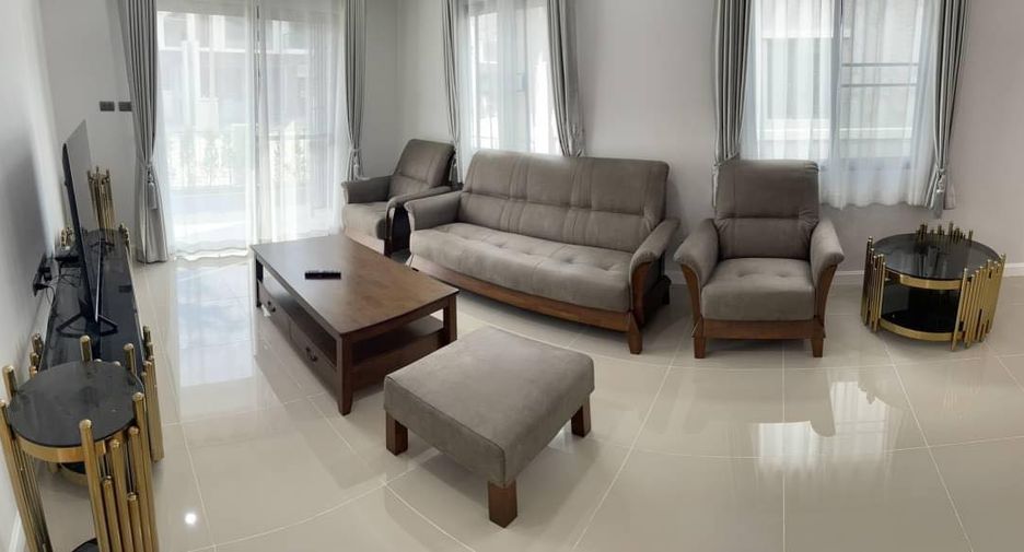 For rent 3 bedrooms house in Saraphi, Chiang Mai