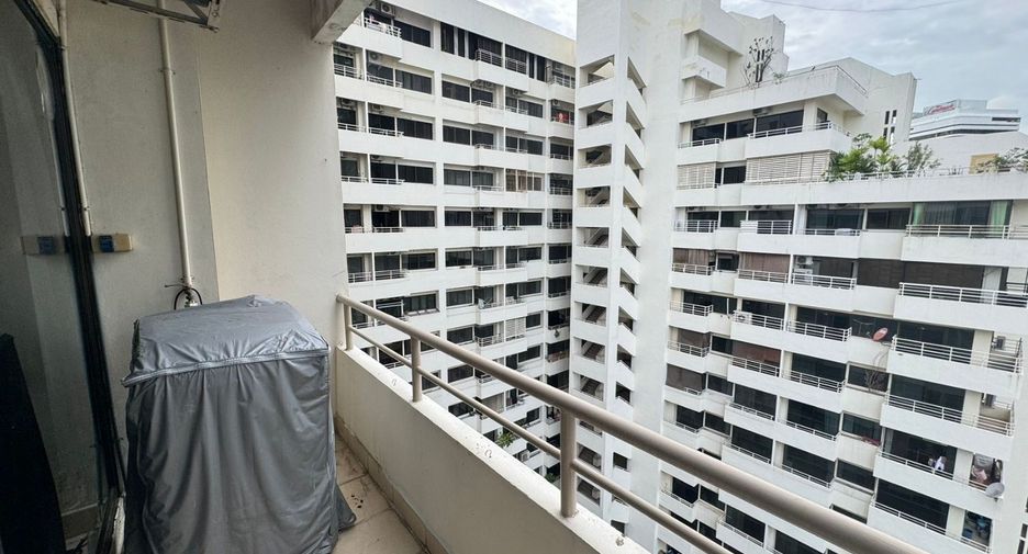 À louer et à vendre 1 chambre appartement à Khlong Toei, Bangkok