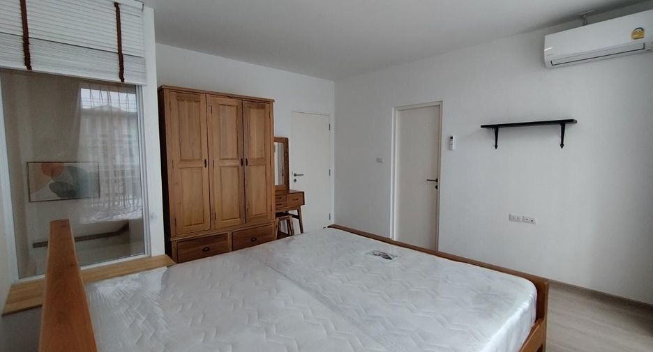 For rent 3 bedrooms townhouse in Prawet, Bangkok
