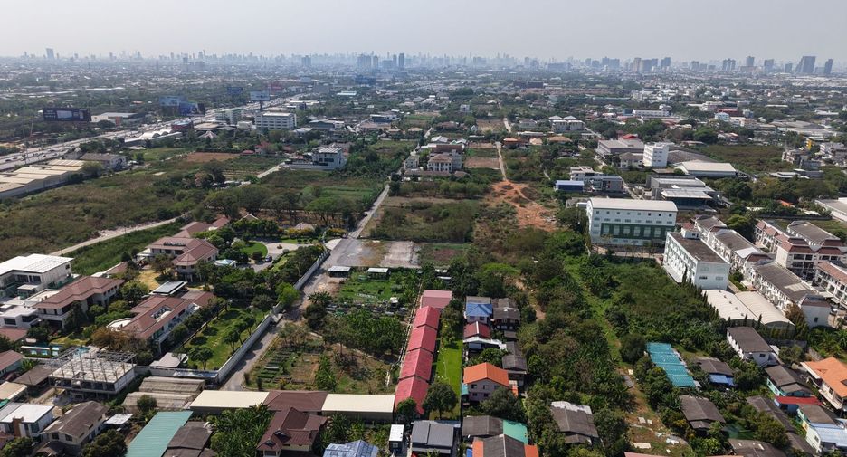 For sale land in Saphan Sung, Bangkok