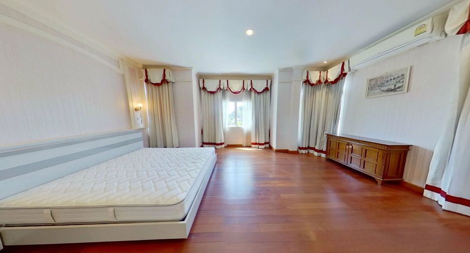 Villa zum Kauf mit 6 Zimmer in San Sai, Chiang Mai