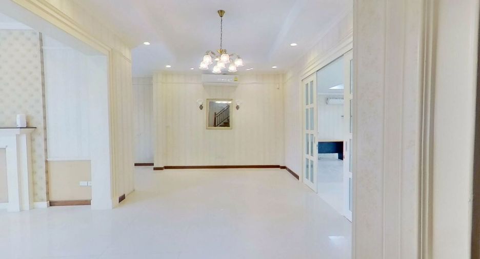 Villa zum Kauf mit 6 Zimmer in San Sai, Chiang Mai