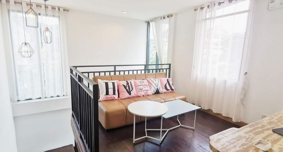 À vendre 6 chambres hôtel à Mueang Chiang Mai, Chiang Mai