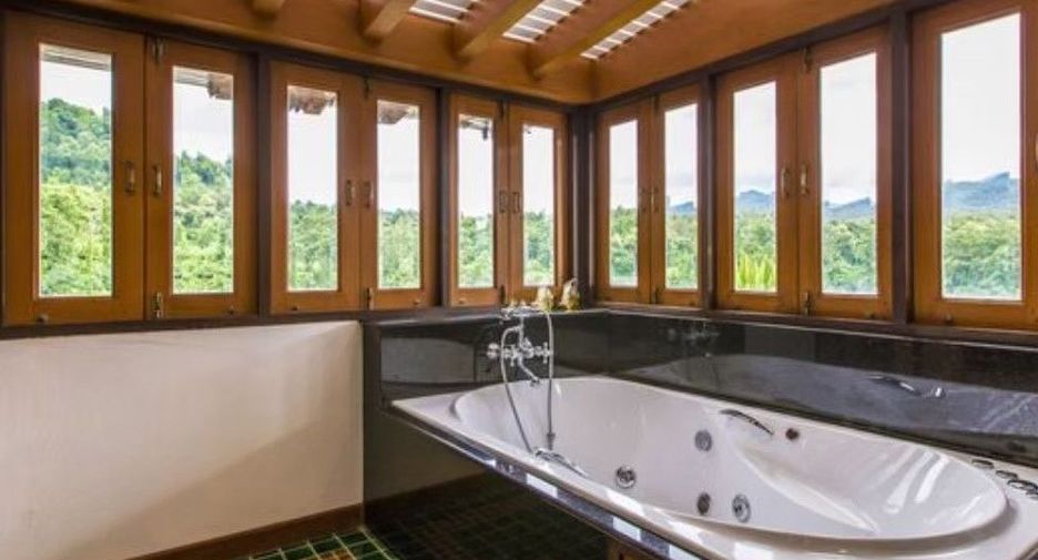 For rent 6 bedrooms villa in Hang Dong, Chiang Mai
