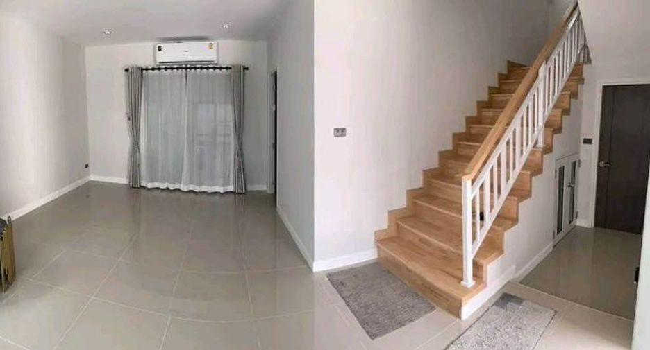 For rent 3 bedrooms house in Saraphi, Chiang Mai