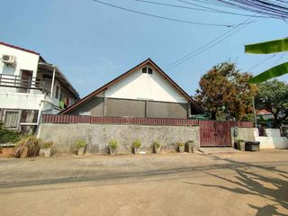 For rent office in Mueang Chiang Mai, Chiang Mai