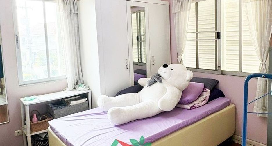 À vendre 3 chambres maison à Krathum Baen, Samut Sakhon