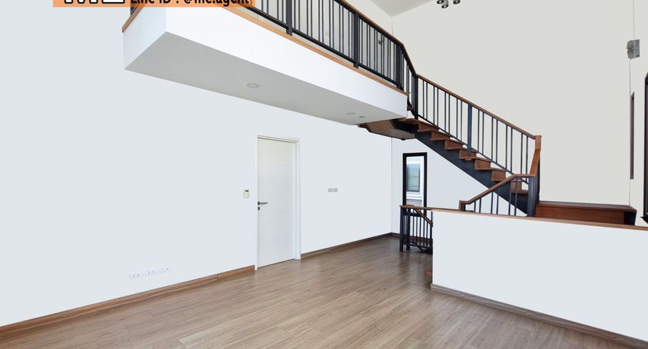 For sale 4 bedrooms house in Suan Luang, Bangkok