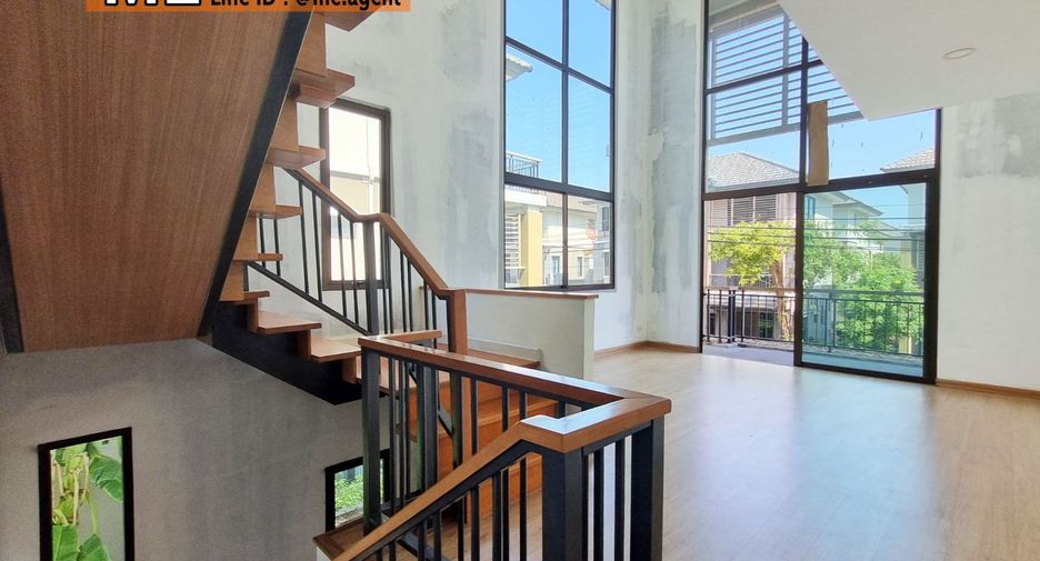 For sale 4 bedrooms house in Suan Luang, Bangkok