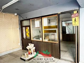 For sale 4 Beds retail Space in Bangkok Yai, Bangkok