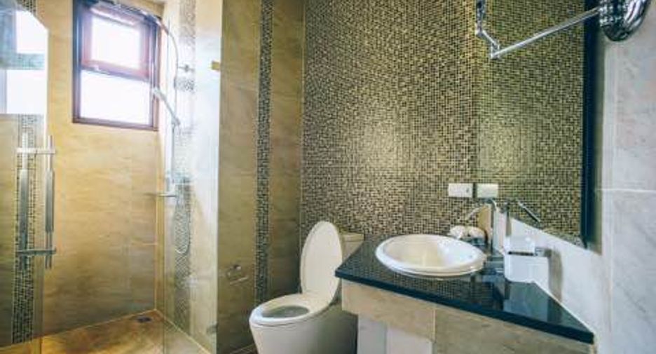 Casa en venta de 4 habitaciones en Hang Dong, Chiang Mai