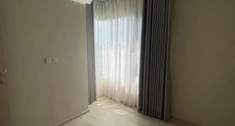 For rent and for sale 2 bedrooms condo in Pathum Wan, Bangkok