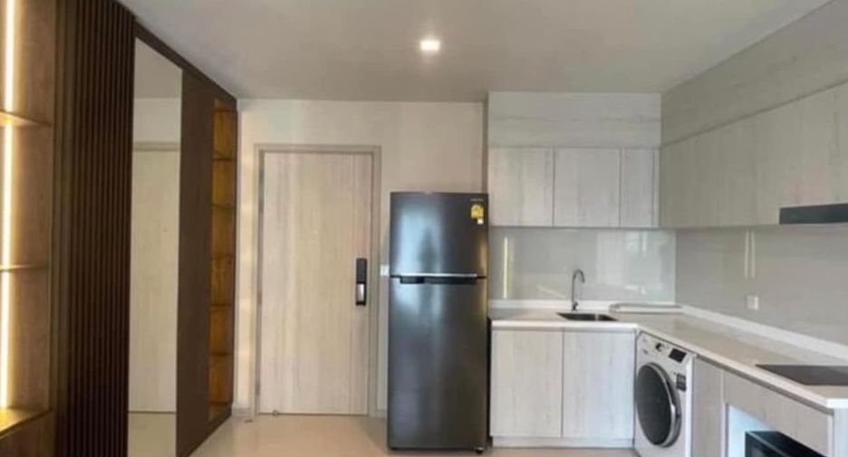 For rent and for sale 2 bedrooms condo in Pathum Wan, Bangkok
