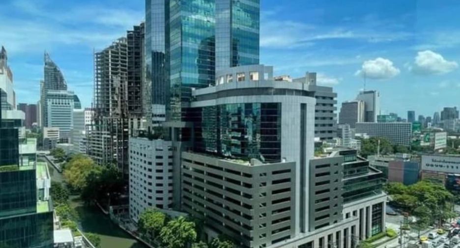 For rent and for sale 2 bedrooms condo in Pathum Wan, Bangkok