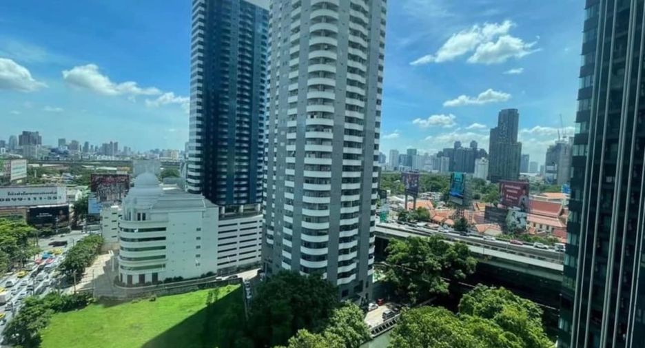 For rent and for sale 2 bedrooms condo in Pathum Wan, Bangkok