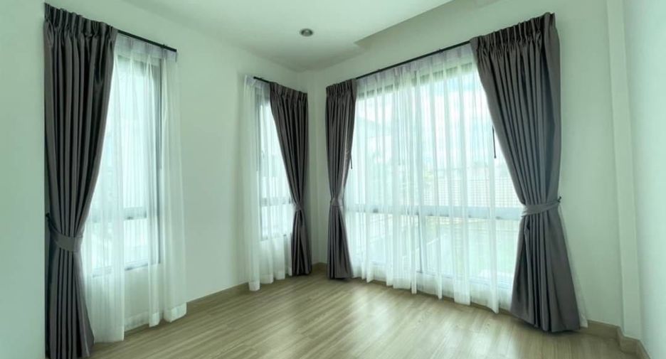 For sale 3 bedrooms house in Mueang Chiang Mai, Chiang Mai