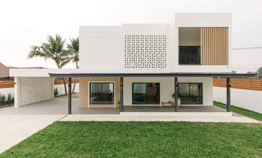 Haus zum Kauf mit 5 Zimmer in Saraphi, Chiang Mai
