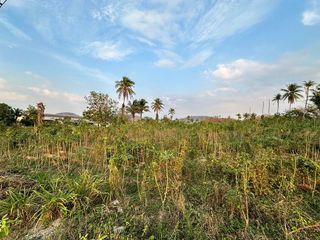 À vendre terrain à Si Racha, Chonburi