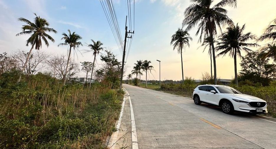 À vendre terrain à Si Racha, Chonburi