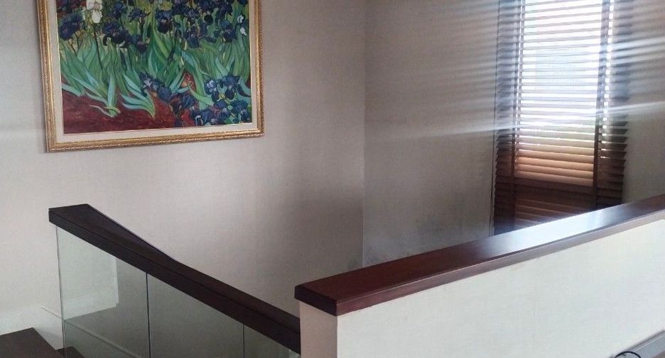 For sale 4 bedrooms house in Mueang Chiang Mai, Chiang Mai