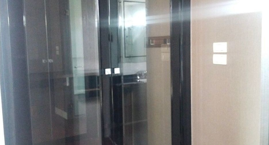 For sale 4 bedrooms house in Mueang Chiang Mai, Chiang Mai