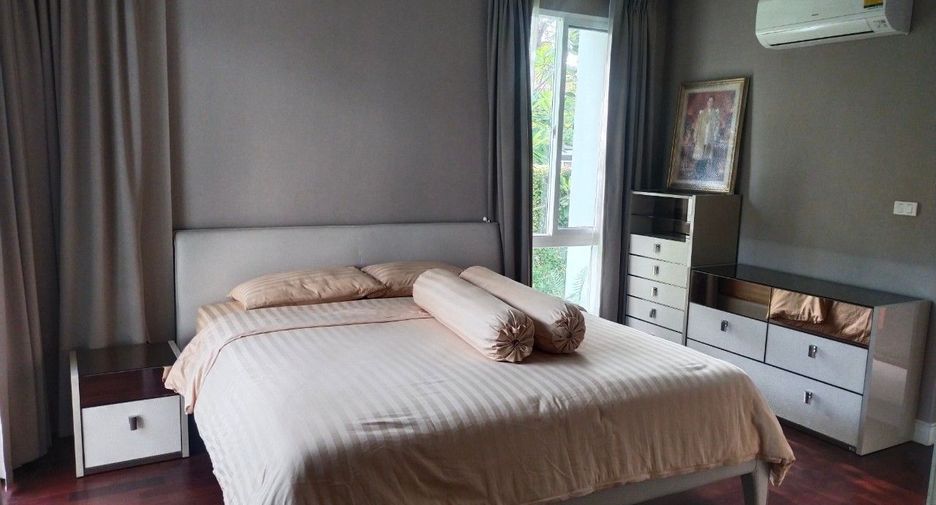 For sale 4 bedrooms house in Mueang Chiang Mai, Chiang Mai