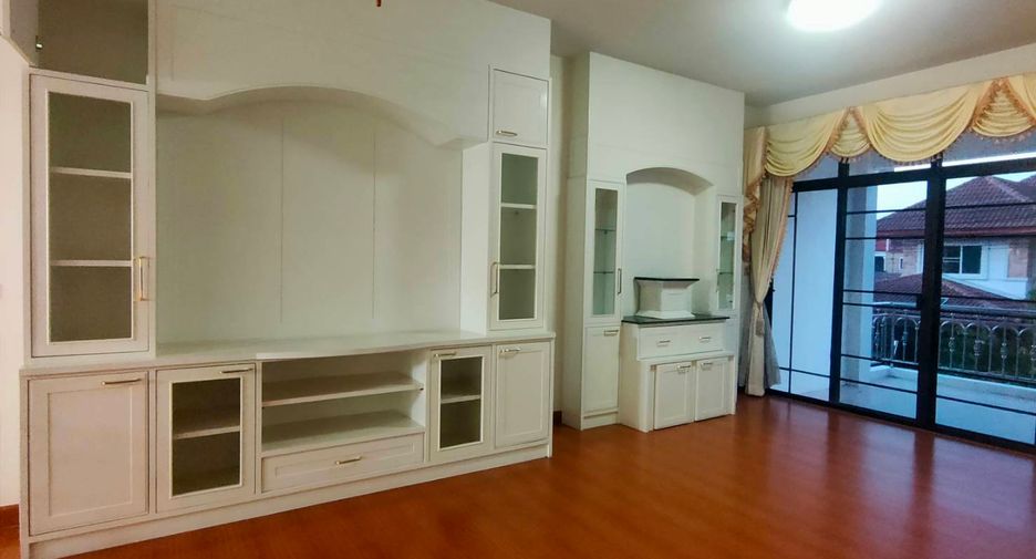 Haus zur Miete mit 4 Zimmer in Saraphi, Chiang Mai