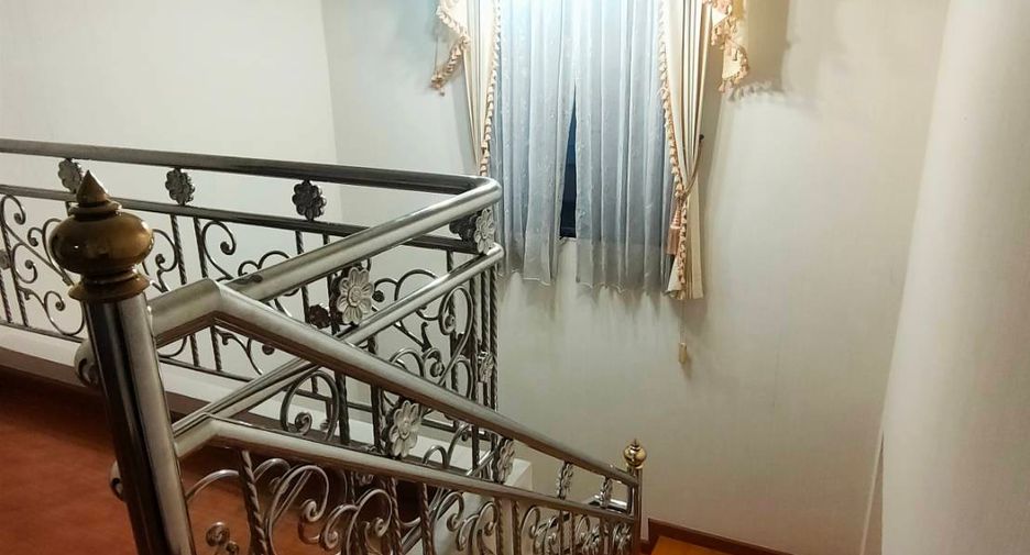 Haus zur Miete mit 4 Zimmer in Saraphi, Chiang Mai