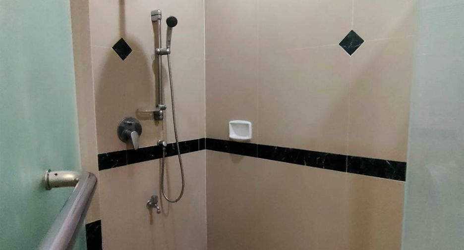 Haus zur Miete mit 4 Zimmer in Saraphi, Chiang Mai