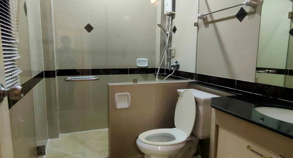 Haus zur Miete mit 4 Zimmer in Saraphi, Chiang Mai