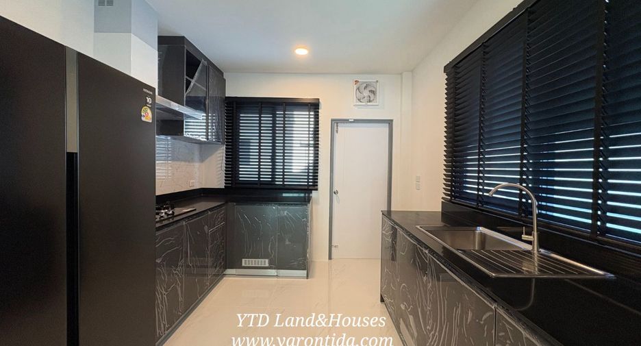 For rent 4 bedrooms house in Bang Phli, Samut Prakan