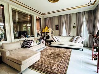 For sale 5 Beds house in Taling Chan, Bangkok