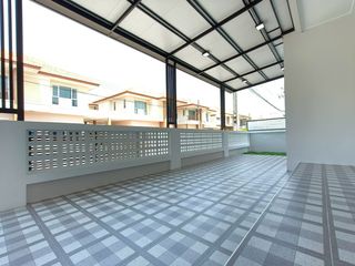 For sale 4 Beds house in Lam Luk Ka, Pathum Thani