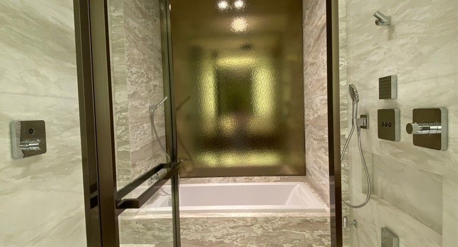 For rent 1 Beds condo in Pathum Wan, Bangkok