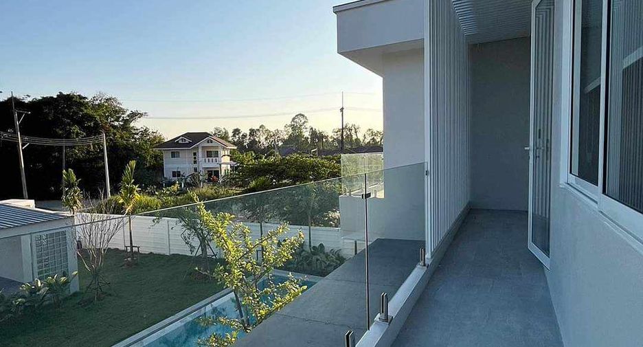 Haus zum Kauf mit 6 Zimmer in San Sai, Chiang Mai