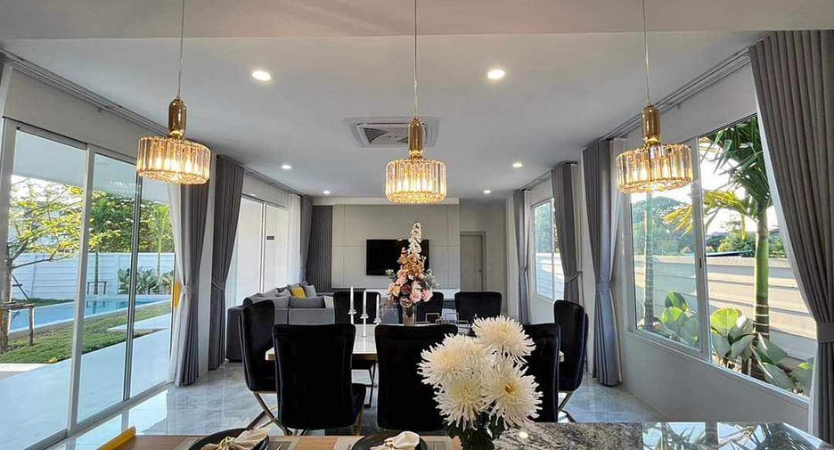 Haus zum Kauf mit 6 Zimmer in San Sai, Chiang Mai