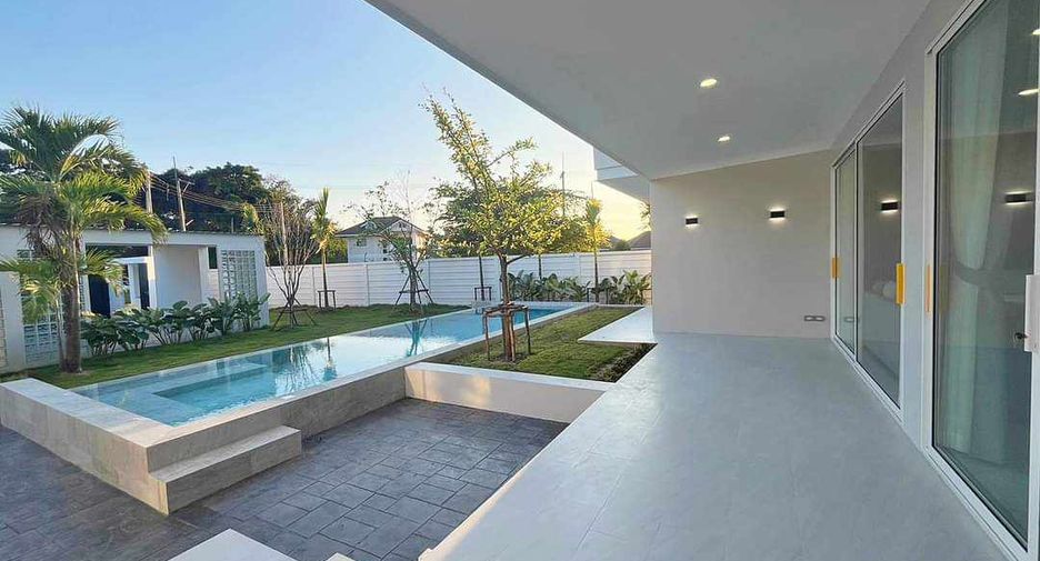 Haus zum Kauf mit 6 Zimmer in San Sai, Chiang Mai